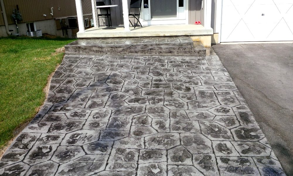 Concrete Driveways by Dura Concrete Floors in Orillia and Simcoe County, Ontario, photo 3 Concrete Driveways by Dura Concrete Floors in Orillia and Simcoe County, Ontario, photo 3